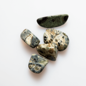 Eldarit Madagaskar Trommelstein 10-20 mm