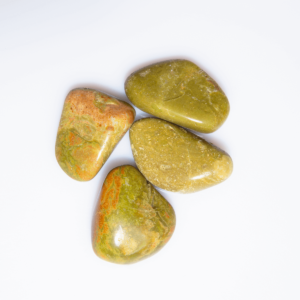 Grüner Opal Madagaskar Trommelstein 35-45 mm