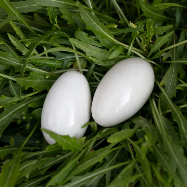 weiße Jade Eier