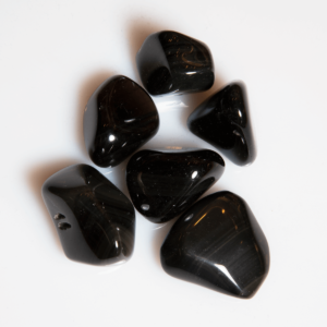 Lamellen Obsidian Trommelstein 20-30 mm