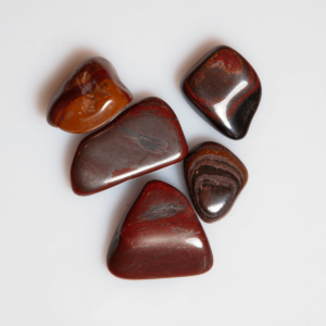 Jaspis mit Hämatit Australien Trommelstein 20-30 mm