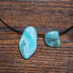 Larimar trommelstein gebohrt