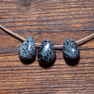 Schneeflocken Obsidian Trommelstein Gebohrt 25-30 mm