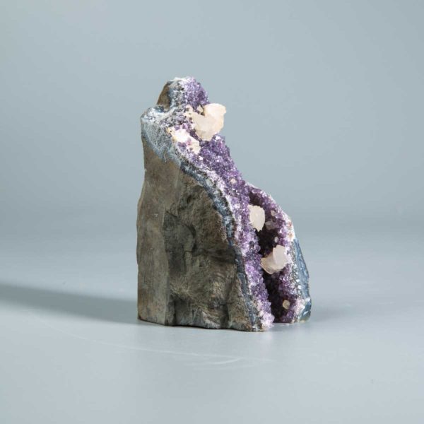 Amethyst mit Calcit Druse Uruguay