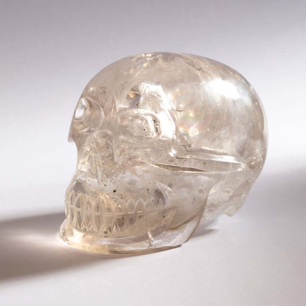 Totenkopf aus Bergkristall