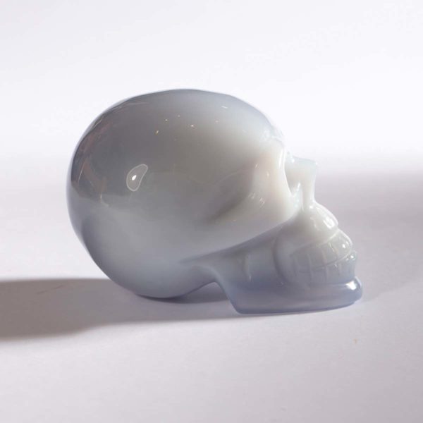Totenkopf aus Chalcedon